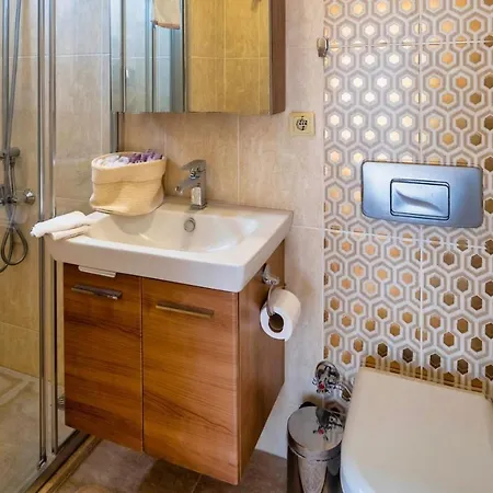 Green Centrally Located With Pool In Gocek Fethiye Отель
