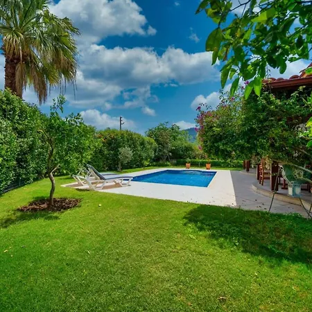 Green Centrally Located With Pool In Gocek Fethiye 4*